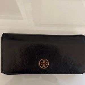 Tory Burch long wallet